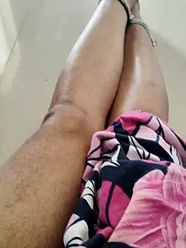 Snapshot of Tamilrojanew chatting on November 2025 06:13:01 AM Tamilrojanew online show from November 2025 06:13:01 AM