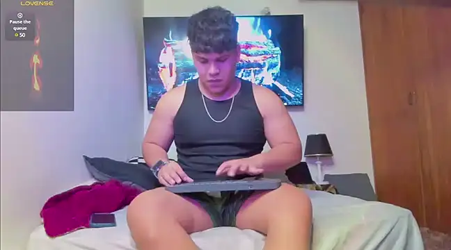 Khail68 online show from February 2025 08:33:02 AM