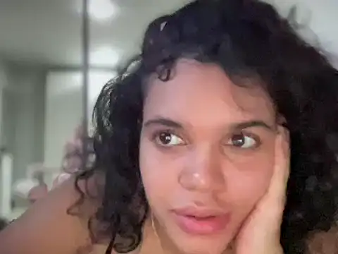 Snapshot of brithneysquirt chatting on February 2025 06:29:02 PM brithneysquirt online show from February 2025 06:29:02 PM