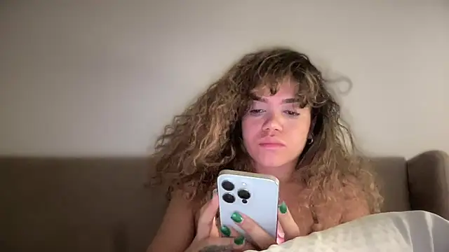 Snapshot of brithneysquirt chatting on September 2025 02:57:01 AM brithneysquirt online show from September 2025 02:57:01 AM