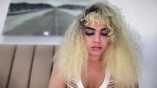 Snapshot of brithneysquirt chatting on October 2025 07:42:01 AM brithneysquirt online show from October 2025 07:42:01 AM