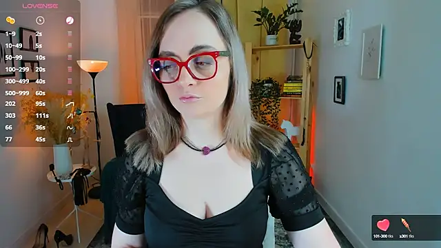 Snapshot of AdelaideRosabel chatting on December 2024 10:21:02 PM AdelaideRosabel online show from December 2024 10:21:02 PM