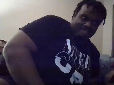 Snapshot of BigBossaNova69 chatting on December 2025 12:25:01 PM BigBossaNova69 online show from December 2025 12:25:01 PM