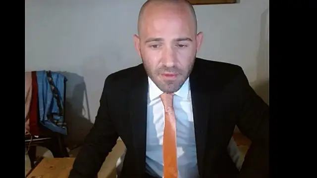 Snapshot of TheNakedPreacher chatting on December 2024 10:24:01 AM TheNakedPreacher online show from December 2024 10:24:01 AM