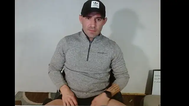 Snapshot of TheNakedPreacher chatting on January 2025 09:06:02 AM TheNakedPreacher online show from January 2025 09:06:02 AM