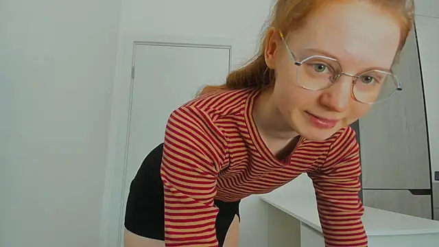 Fire Luna online show from February 2025 09:11:01 AM