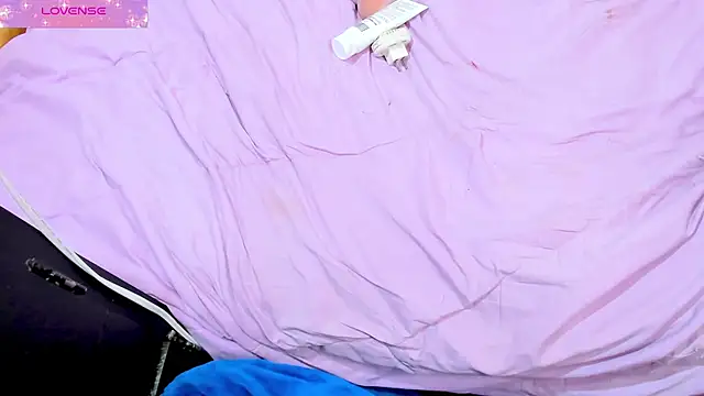 Snapshot of Natalystevens chatting on December 2024 05:45:02 PM Natalystevens online show from December 2024 05:45:02 PM