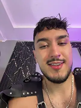 Snapshot of Zionmattis chatting on April 2026 02:14:01 AM Zionmattis online show from April 2026 02:14:01 AM