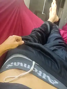 Snapshot of Juliano69xv chatting on March 2025 12:47:01 PM Juliano69xv online show from March 2025 12:47:01 PM