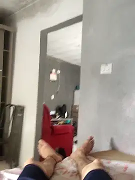 Juliano69xv online show from December 2025 03:28:02 PM