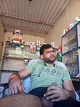 Priynkarani online show from December 2025 04:39:02 AM