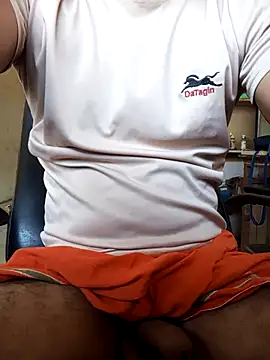 Snapshot of Priynkarani chatting on April 2026 06:25:02 AM Priynkarani online show from April 2026 06:25:02 AM