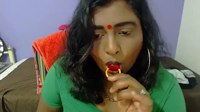 Snapshot of INDIANSIN2 chatting on May 2026 06:09:01 PM INDIANSIN2 online show from May 2026 06:09:01 PM