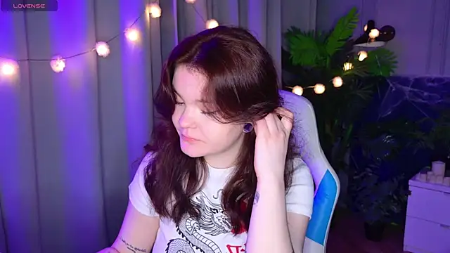 EnnySunrise online show from November 2025 06:53:01 PM