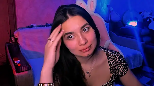 Swee Alicee online show from January 2026 06:10:02 PM