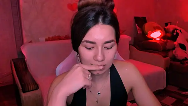 Snapshot of Swee_Alicee chatting on July 2026 07:35:02 PM Swee Alicee online show from July 2026 07:35:02 PM