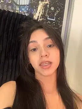 Snapshot of PettyCloeh chatting on January 2025 03:06:02 AM PettyCloeh online show from January 2025 03:06:02 AM