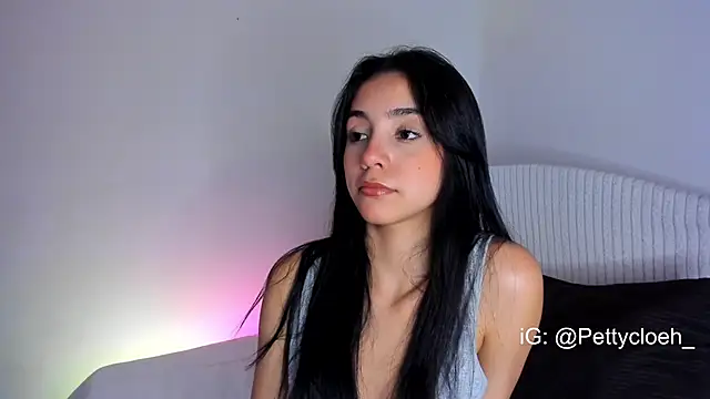 Snapshot of PettyCloeh chatting on February 2025 11:26:01 PM PettyCloeh online show from February 2025 11:26:01 PM