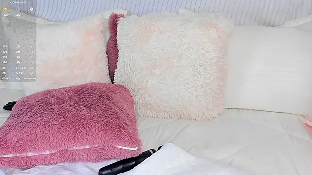 Snapshot of PettyCloeh chatting on March 2025 12:07:02 AM PettyCloeh online show from March 2025 12:07:02 AM