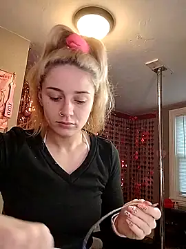 lexybabyxo online show from February 2026 12:31:01 PM