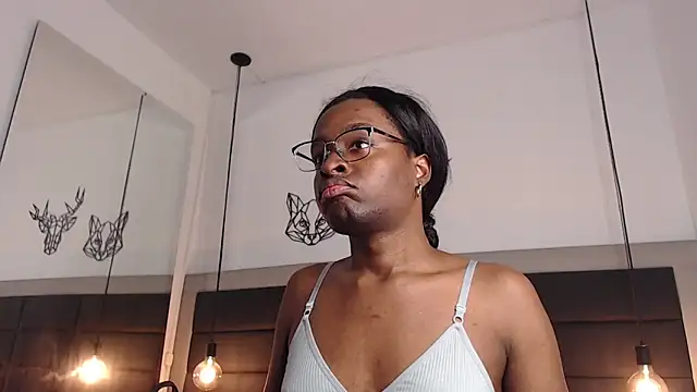 candy lovee69 online show from June 2026 06:45:01 PM