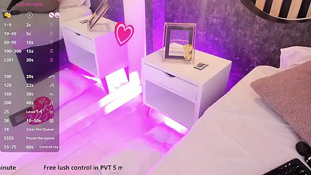 Snapshot of miss10_antonella chatting on February 2025 11:25:02 PM miss10 antonella online show from February 2025 11:25:02 PM