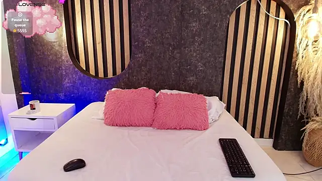 Snapshot of miss10_antonella chatting on September 2025 12:05:02 PM miss10 antonella online show from September 2025 12:05:02 PM