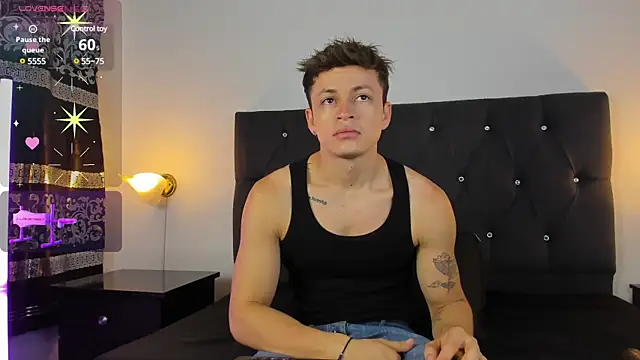 Angel Cuervo online show from February 2025 12:40:01 PM