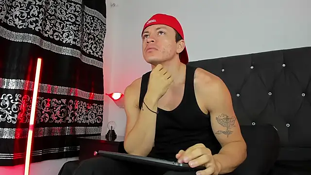 Angel Cuervo online show from March 2025 12:04:01 PM