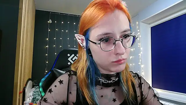 Snapshot of Honelin chatting on December 2024 11:00:01 PM Honelin online show from December 2024 11:00:01 PM