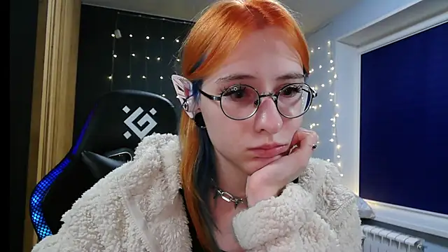 Snapshot of Honelin chatting on December 2024 02:03:02 AM Honelin online show from December 2024 02:03:02 AM