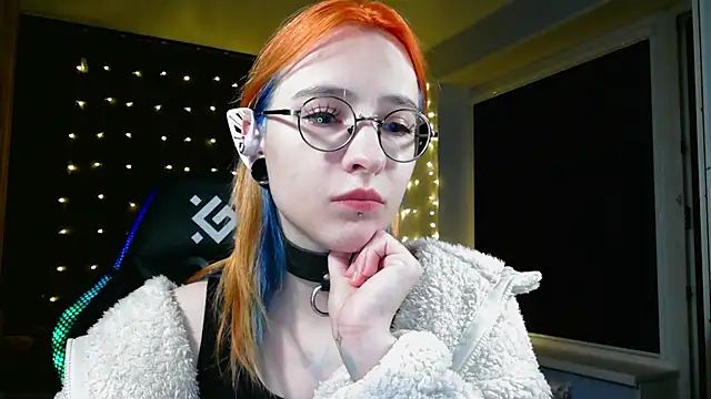 Snapshot of Honelin chatting on December 2024 09:00:02 PM Honelin online show from December 2024 09:00:02 PM