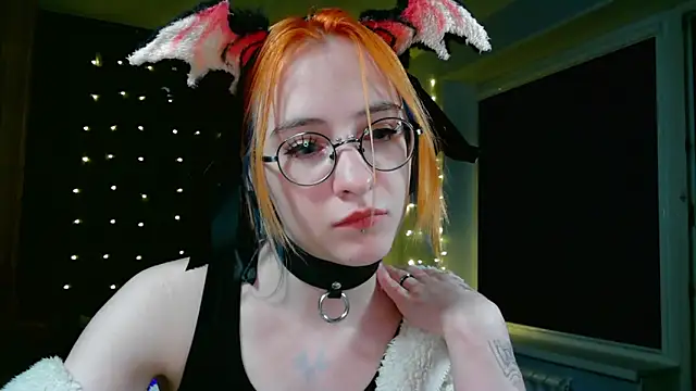 Snapshot of Honelin chatting on December 2024 12:04:01 AM Honelin online show from December 2024 12:04:01 AM