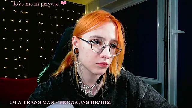 Snapshot of Honelin chatting on January 2025 08:59:02 PM Honelin online show from January 2025 08:59:02 PM