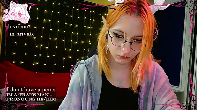 Snapshot of Honelin chatting on March 2025 07:50:02 PM Honelin online show from March 2025 07:50:02 PM