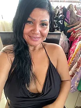 Snapshot of Hot_Rose83 chatting on February 2025 08:51:02 PM Hot Rose83 online show from February 2025 08:51:02 PM