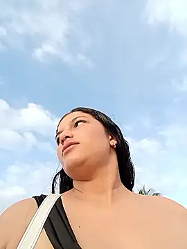 Snapshot of girl_milk1 chatting on November 2025 09:38:01 PM girl milk1 online show from November 2025 09:38:01 PM