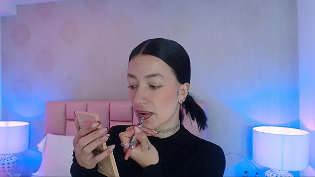 Snapshot of Zoe_Vixen chatting on January 2025 12:10:01 PM Zoe Vixen online show from January 2025 12:10:01 PM