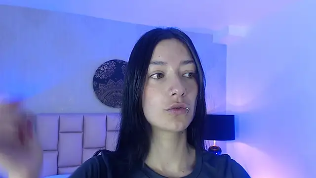 Snapshot of Zoe_Vixen chatting on January 2025 12:05:02 PM Zoe Vixen online show from January 2025 12:05:02 PM