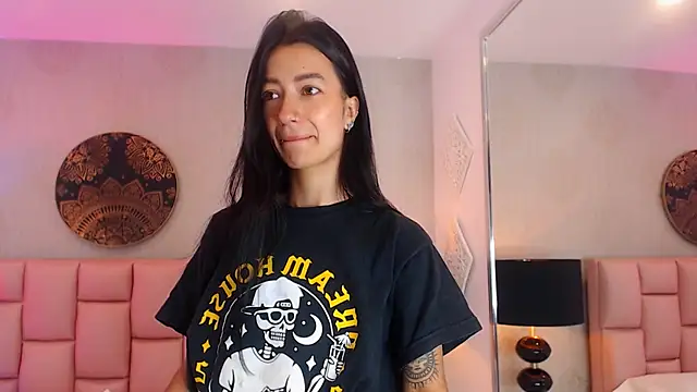 Snapshot of Zoe_Vixen chatting on January 2025 12:11:02 PM Zoe Vixen online show from January 2025 12:11:02 PM