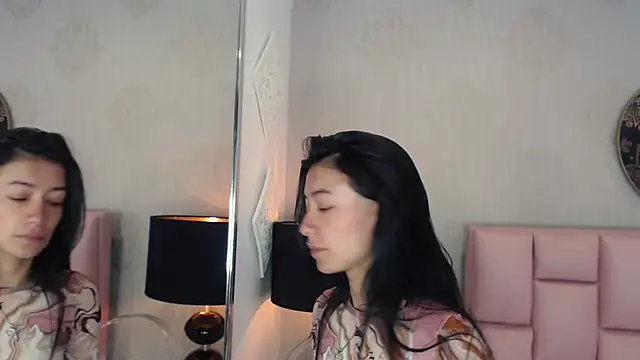 Snapshot of Zoe_Vixen chatting on February 2025 12:16:01 PM Zoe Vixen online show from February 2025 12:16:01 PM