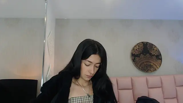 Snapshot of Zoe_Vixen chatting on February 2025 12:01:02 PM Zoe Vixen online show from February 2025 12:01:02 PM