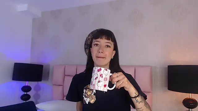 Snapshot of Zoe_Vixen chatting on February 2025 12:02:02 PM Zoe Vixen online show from February 2025 12:02:02 PM