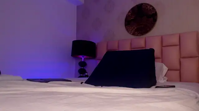 Snapshot of Zoe_Vixen chatting on February 2025 06:09:02 PM Zoe Vixen online show from February 2025 06:09:02 PM