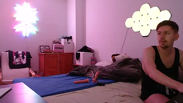 Snapshot of jonny-bisexual chatting on December 2024 01:22:01 AM jonny-bisexual online show from December 2024 01:22:01 AM