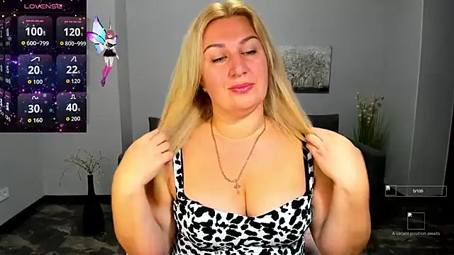 Lili Crossi online show from September 2025 05:51:02 AM