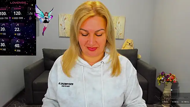 Lili Crossi online show from November 2025 06:46:01 AM