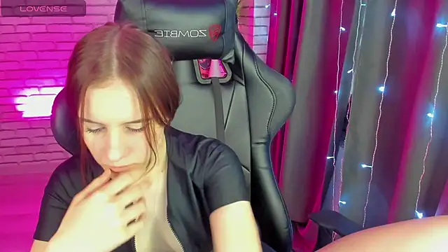 Tonya Gray online show from December 2024 03:55:02 AM