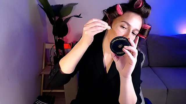 M Sensual online show from December 2025 03:32:02 PM