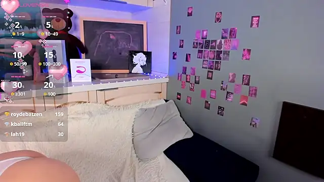 Snapshot of Linablueeyed chatting on March 2025 02:26:02 PM Linablueeyed online show from March 2025 02:26:02 PM